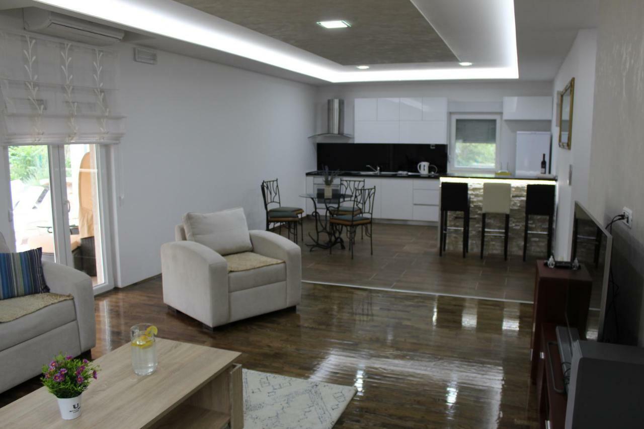 Villa Aleksandra Ljubuški Εξωτερικό φωτογραφία